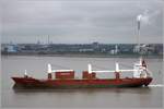 Die 2004 gebaute STATENGRACHT (IMO 9288045) fährt mit Schlepperunterstützung in den Fischereihafen von Bremerahven. Sie ist 173 m lang, 25 m breit, hat eine GT von 16.676, eine DWT von 21.250 t und kann auch 1.134 TEU transportieren. Sie verfügt über drei Krane, die je max. 120 t tragen können. Heimathafen ist Amsterdam (Niederlande). 05.05.2017