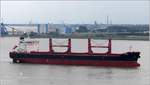 Die 2012 gebaute KUMPULA (IMO 9590802) fährt am 11.06.2017 Höhe Bremerhaven weserabwärts. Sie ist 197 m lang und 32,26 m breit, hat eine GT/BRZ von 33.958 und eine DWT 56.348 t. Heimathafen ist Helsinki (Finnland). Früherer Name: LOWLANDS SUNRISE.