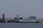 . Weserfähre „Bremerhaven“ hat soeben den Fährhafen in Bremerhaven verlassen.  10.04.2018.  (Hans)  