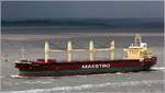 Die 2015 gebaute MAESTRO DIAMOND (IMO 9711705) Höhe Bremerhaven weseraufwärts fahrend. Dieser Bulker ist 177,85 m lang und 28,6 m breit, hat eine GT/BRZ von 22.872 und eine DWT von 36.920 t. Heimathafen ist Majuro (Marshall Islands). 21.06.2018