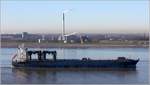 Die 1999 gebaute STAR ISTIND (IMO 9182954) passiert wieder einmal Bremerhaven. Sie ist 198 m lang und 31 m breit, hat eine GT/BRZ von 32.628 und eine DWT von 46.428 t. Sie fährt unter der Flagge Norwegens mit Heimathafen Bergen. 15.02.2019