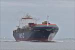 Containerschiff „MSC LUDOVICA“; IMO 9251690, Bj. 2003; L 300 m; B 40 m; Flagge Panama;  hat vor kurzem ihren Liegeplatz im Überseehafen von Bremerhaven verlassen und fährt über die Weser auf das offene Meer hinaus. 16.09.2019 (Jeanny)