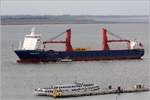 Die 2013 gebaute CERULEAN (IMO 9655169) fährt in Höhe Bremerhaven weseraufwärts. Sie ist 167,70 m lang und 26 m breit, hat eine GT/BRZ von 19.454 und eine DWT von 325.240 t. Heimathafen ist Singapore. Früherer Name: SE CERULEAN. 28,09.2019