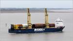 Die 2004 gebaute FAIRPARTNER (IMO 9243849) hat in Nordenham-Blexen Monopiles geladen und fährt weserabwärts seinem Zielhafen entgegen. Dieses Schwerlastschiff ist 143,1 m lang und 26,6 m breit, hat eine GT/BRZ von 15.022 und eine DWT von 11.350 t. Heimathafen ist Willemstad (Niederlande). 28.04.2020