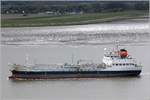 Die 2008 gebaute SULPHUR GENESIS (IMO 9511789) fährt Höhe Bremerhaven weseraufwärts. Dieser Chemikalientanker ist 95 m lang, 14,5 m breit, hat eine GT/BRZ von 3.235 und eine DWT von 4.451 t. Heimathafen ist Valletta (Malta). 13.05.2020