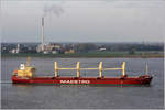Die 2015 gebaute MAESTRO PEARL (IMO 9711717) fährt Höhe Bremerhaven weserabwärts. Der Bulker ist 177,85 m lang und 28,60 m breit, hat eine GT/BRZ von 22.872 und eine DWT von 36.920 t. Heimathafen ist Majuro (Marshall Islands). 24.10.2020