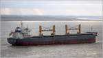 Die 2017 gebaute CL LINDY (IMO 9720988) fährt in Höhe Bremerhaven weserabwärts. Dieser Bulker ist 199,9 m lang und 32,26 m breit, hat eine GT/BRZ von 36.353 und eine DWT von 63.498. Heimathafen ist Hong Kong. Früherer Name: INGRID OLDENDORFF. 02.04.2021