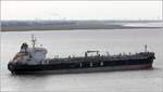 Die 2006 gebaute ARION (IMO 9314894) fährt Höhe Bremerhaven weserabwärts. Der Tanker ist 182,55 m lang und 27,37 m breit, hat eine GT/BRZ von 23.325 und eine DWT von 39.378 t. Heimathafen ist Monrovia (Liberia). 15.04.2021