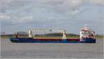 Die 2010 gebaute OSLO CARRIER 2 (IMO 9366134) fhrt Hhe Bremerhaven weseraufwrts. Sie ist 106,99 m lang und 18,42 m breit, hat eine GT/BRZ von 6.668 und eine DWT von 9.886 t. Sie fhrt unter der Flagge von Singapore. Frherer Name: WESTERN ISLAND. 24.04.2021
