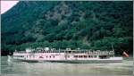 Der Raddampfer STADT PASSAU begegnete uns im Sommer 1991 auf der Donau. Scan vom Dia.