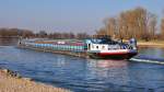 GMS  Jolanda  aus Dorfprozelten/D auf Bergfahrt bei Osterhofen/Donau. 10.03.2014