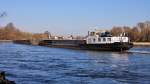 GMS  Albatros  (02307415) aus Amsterdam/NL mit GSL  Nautica.2  (02316929) auf Bergfahrt bei Osterhofen/Donau. 11.03.2014