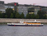 Rundfahrtschiff ATTILA auf der Donau in Budapest am 19.6.2017.