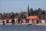 Binnenschiff NILS aus Ratzeburg passiert am 11.03.2007 die Altstadt von Lauenburg.