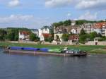 Das tschechische Frachtschiff ALBIS (ENI 08455001), ex OFFEN 11, ex CSPL-MN 11619, ex Labe 19, registriert in Děčn auf der Elbe abwrts bei Meien; 07.05.2009  