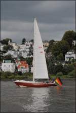 Segelschiff  GER 285* aufgenommen am 21.09.2013 auf der Elbe nahe Blankenese.