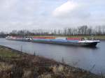 Schubgütermotorschiff AMAZONE 04700050 von Börde Container Feeder (BCF) mit GSL SEGUNDO die Elbe zu Berg im Unterwasser der Schleuse Geesthacht, 14.02.2014  