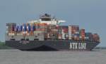 NYK LINE Containerschiff  Nyk Oceanus IMO: 9312975 am 10.06.2014 passiert das Schulauer  Fehrhaus zur See gehend.