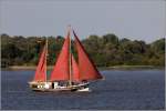 Die 1892 gebaute ALT 256 ELSE ist am 03.09.2014 auf der Elbe Höhe Stadersand unterwegs. Bis 1972 wurde sie in der Fischerei eingesetzt. Heute wird sie als Ketsch geriggte Yacht genutzt. Frühere Namen: ALT 256 MARIA, HF 359 ELSE ANTJE.