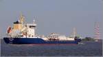 Die 2011 gebaute ASTRAL (IMO 9371878) ist am 03.09.2014 auf der Elbe beim Stadersand Richtung Hamburg unterwegs. Sie ist ein Chemikalien- und Ölproduktetanker, 130 m lang, 20 m breit, hat eine GT/BRZ von 7.636 und eine DWT von 11.317 t. Heimathafen ist Donsö (Schweden). 