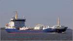 Die 2011 gebaute ASTRAL (IMO 9371878) ist am 03.09.2014 auf der Elbe beim Stadersand Richtung Hamburg unterwegs. Sie ist ein Chemikalien- und Ölproduktetanker, 130 m lang, 20 m breit, hat eine GT/BRZ von 7.636 und eine DWT von 11.317 t. Heimathafen ist Donsö (Schweden). 