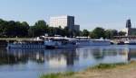 Die Dresden schippert elbaufwärts. Dresden 11.07.2015