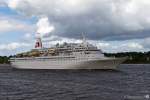 Das Kreuzfahrtschiff Black Watch ehemals Royal Viking Star, Bj.1971 fährt für die norwegisch-britische Reederei Fred. Olsen Cruise Lines...
Am 14.05.2014...