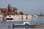 Der Hafen von Tangermnde am 10.02.2008. Er wird offensichtlich auch als Winterquartier fr Fluss-Kreuzfahrtschiffe genutzt.