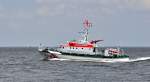 HERMANN HELMS (Seenotrettungskreuzer, Deutschland, IMO: ?) in Richtung Nordsee (Cuxhaven, 26.05.2014).