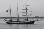 ATLANTIS , Segelschiff , Baujahr 1905 , Umbau 1985 , 57 x 7m , 140 Passagiere , 30.04.2016 Grünendeich