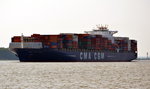 CMA CGM Tosca ein Containerschiff, TEU: 8488, L.: 334,07. B.: 42,80m, Bauj.: 2005, einlaufend am 14.09.16 bei Wedel, Heimathafen Marseille