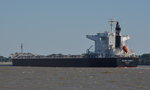 Glory First  IMO: 9713909  Bulk Carrier  L.: 225m, B.: 32 m,Heimathafen  Majuro  am 15.09.16 bei Wedel einlaufend nach Hamburg,