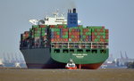 Thalassa Doxa Containerschiff  Heimathafen Singapore  IMO: 9667174, Baujahr:2014, Teu: 13606, Länge: 368,50m, Breite: 51m, Tiefgang: 15,80m, schafft 23 kn bei einer Maschinenleistung von 53250KW.