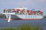 COSCO ENGLAND , Containerschiff , IMO 9516428 , Baujahr 2013 , 366 × 52m , 13386 TEU , 07.05.2017 Grünendeich