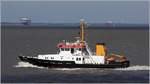 Die GRIMMERSHÖRN (IMO 9586174) des WSA Cuxhaven ist am 04.07.2017 auf der Elbe unterwegs. Dies Peilschiff ist 38,10 m lang, 8,40 m breit und hat eine Maschinenleistung von 969 kw. Sie führt mit unterschiedlichen Echoloten die Seevermessung in der Außen- und Unterelbe durch. 