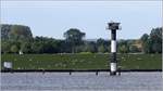 Der etwa 20 m hohe Turm des Unterfeuers Altenbruch steht in der Elbe und ist seit 1972 in Betrieb. Er ist Unterfeuer für die beiden Oberfeuer Altenbruch (elbeabwärts) und Wehldorf (elbeaufwärts). 04.07.2017