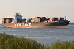 NYK ROMULUS , Containerschiff , IMO 9416989 , Baujahr 2010 , 294.12 × 32.2m ,     4888 TEU , Grünendeich 04.09.2017