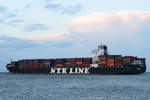 NYK DENEB , Containerschiff , IMO 9337676 , Baujahr 2007 , 294.12 × 32.2m , 4888 TEU , 11.09.2017 Cuxhaven
