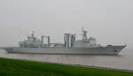 GAOYOUHU  AOR 966 Chinesische Marine Flottenversorger hat die Schleuse in Brunsbüttel Richtung Elbe am 30.09.17 verlassen.