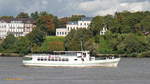 GERMANIA (ENI 05305090) am 15.9.2017, Hamburg, Elbe Höhe Övelgönne /  Ex-Name: NORDLAND /   Binnenfahrgastschiff / Lüa 35 m, B 7 m, Tg 1,8 m / 1 MWM-Diesel, 294 kW (400 PS), 13 kn