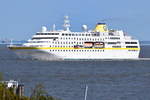 HAMBURG , Kreuzfahrtschiff , IMO 9138329 , Baujahr 1997 , 144 x 22 m , 400 Passagiere und 170 Besatzung , Cuxhaven 29.05.2020