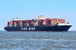 YM WINDOW , Containerschiff , IMO 9708435 , Baujahr 2016 , 368 x 51 m , 14000 TEU , 03.06.2020 , Cuxhaven