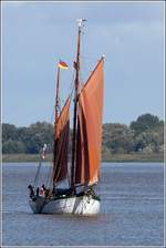 Die 1903 gebaute JOHANNA begleitete die PEKING auf ihrer Überführungsfahrt nach Hamburg. Die JOHANNA ist ü.a. 25 m lang, 4,76 m breit und hat einen Tiefgang von 1,15 m. Die Segelfläche des Besanewers beträgt 165 m². Heimathafen ist Hamburg. Frühere Namen: INGEBORG, HERTHA. Twielenfleth, 07.09.2020