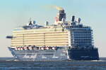 MEIN SCHIFF 6 , Kreuzfahrtschiff , IMO 9753208 , 295.26 x 42.3 m , Baujahr 2017 , 19.04.2022 , Cuxhaven