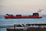 LINDA , Feederschiff , IMO 9354325 , Baujahr 2007 , 141.2 x 21,3 m , 907 Teu ,   Cuxhaven - Alte Liebe , 07.04.2025 ,