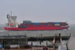 DINA TRADER , Feederschiff , IMO 9354442 , Baujahr 2007 , 134.44 x 22.5 m , 868 TEU , 22.12.2025 ,Cuxhaven , Alte Liebe , 