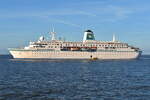 DEUTSCHLAND , Kreuzfahrtschiff , IMO 9141807 , Baujahr 1998 , 175 x 23 m , 28.05.2026 , Cuxhaven Alte - Liebe