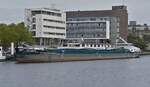 GMS PORTADOR, ENI 06002927, BJ 1985, L 105 m; B 10,5 m; 2378 t, liegt am Bunkerboot auf der Maas in Maastricht. 16.09.2026