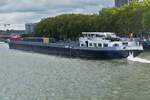 GMS YANKEE, ENI 06105066, L 110 m, B 11,45 m, 3234 t, Heimathafen Brugge (B), zu Tal auf der Maas in L�ttich unterwegs. 17.09.2026