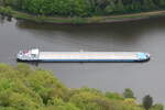 Motorschiff ORA ET LABORA, ENI 02326959, Baujahr 2005, Heimathafen Werkendam (NL), in der Saarschleife bei Orscholz am 29.04.2022.